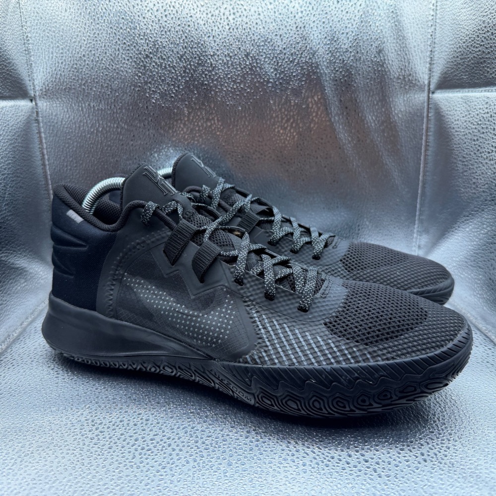 Size 12 Nike Kyrie Flytrap 5 Basketball Shoes Mens Black Excellent CZ4100-004